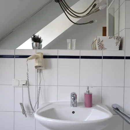 Ξενοδοχείο Minjo 3*